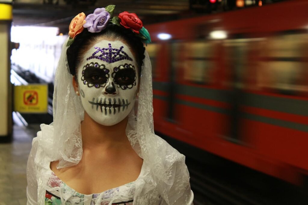 portrait, metro, mexico city-3091044.jpg