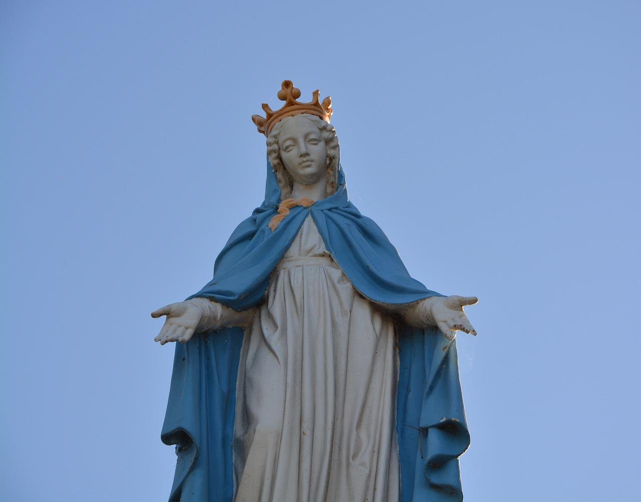 statue holy virgin, married, cherrueix brittany ille et vilaine-2941016.jpg